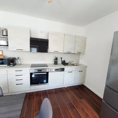 Apartment Pb - 7 - Stilvoll Eingerichtetes Im Herzen Senftenbergs *